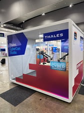 This-is-a-studio-live-podcast-booth-events-exhibitions5
